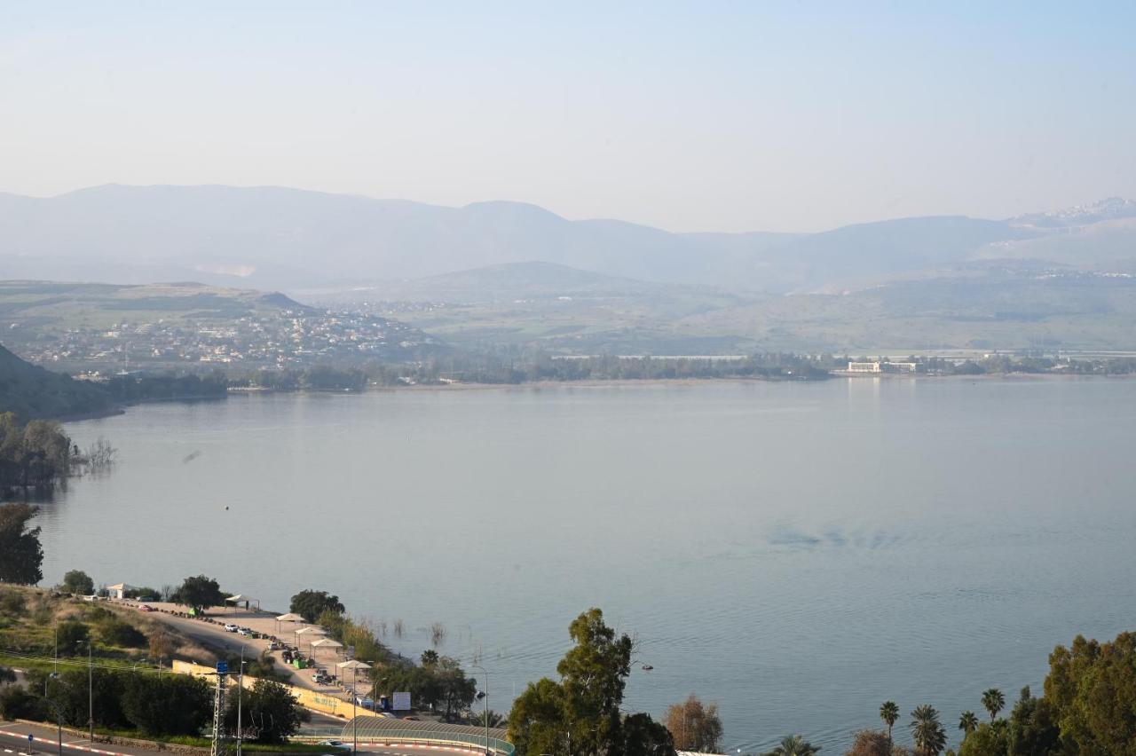 Yalarent Europe Apartments- Luxury Big Apartmens With Lake View Tiberias Bagian luar foto